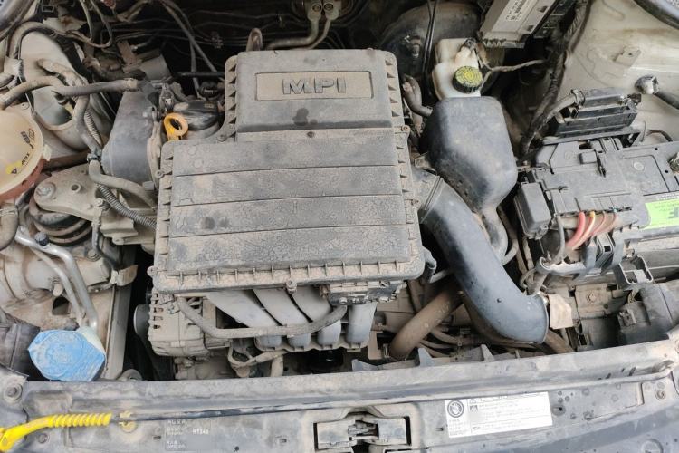 Used Volkswagen Polo 2014 1.6L Automatic Comfort Edition Engine Bay