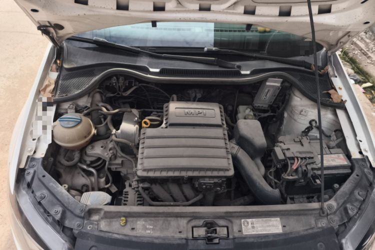 Used Volkswagen Polo 2014 1.4L Manual Fashion Edition Engine Bay