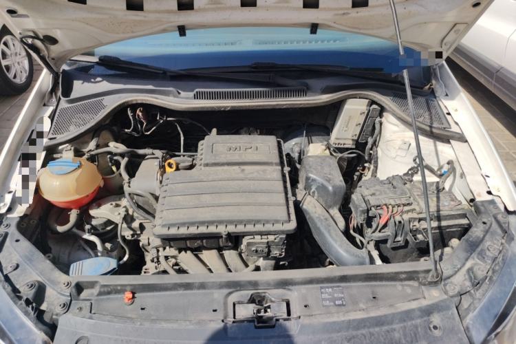 Used Volkswagen Polo 2014 1.4L Manual Fashion Edition Engine Bay