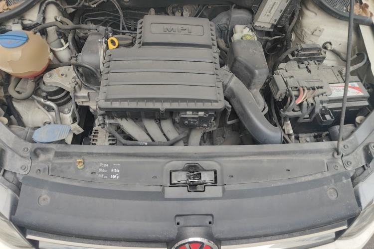 Used Volkswagen Polo 2014 1.6L Automatic Comfort Edition Engine Bay