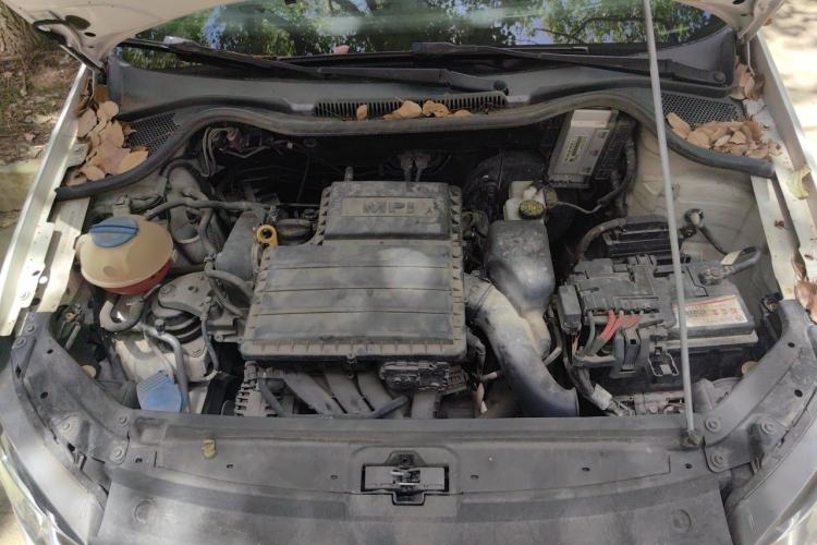 Used Volkswagen Polo 2014 1.6L Automatic Comfort Edition Engine Bay