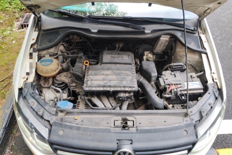 Used Volkswagen Polo 2014 1.4L Automatic Comfort Edition Engine Bay