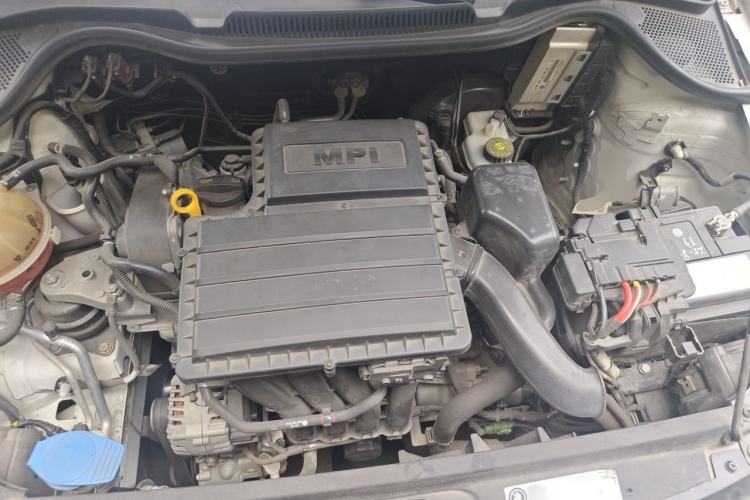 Used Volkswagen Polo 2014 1.4L Manual Comfort Edition Engine Bay