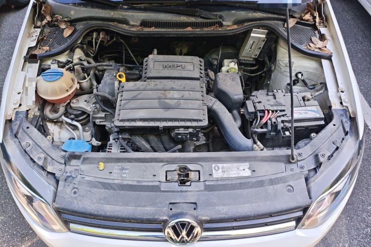 Used Volkswagen Polo 2014 1.4L Manual Fashion Edition Engine Bay