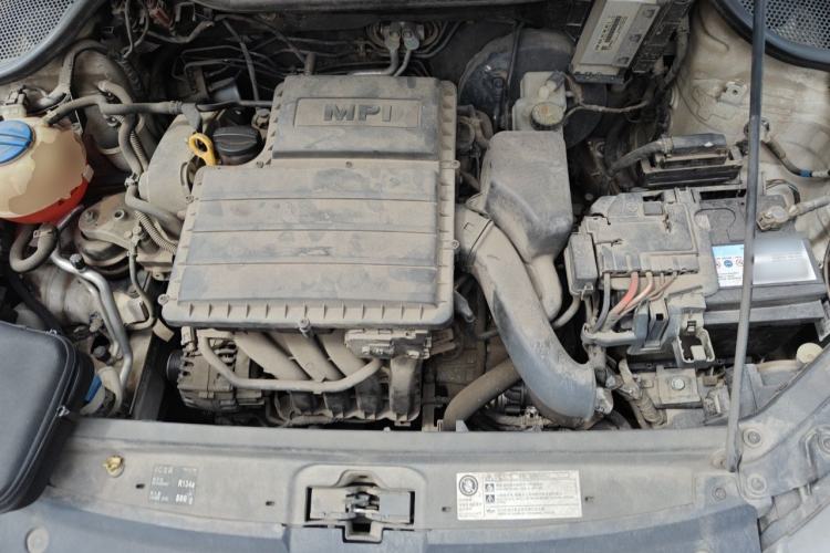 Used Volkswagen Polo 2014 1.4L Automatic Comfort Edition Engine Bay