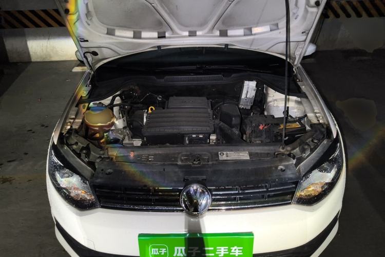 Used Volkswagen Polo 2014 1.4L Manual Fashion Edition Engine Bay