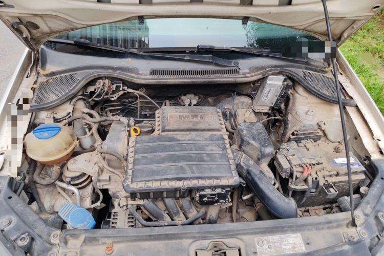 Used Volkswagen Polo 2014 1.6L Automatic Luxury Edition Engine Bay