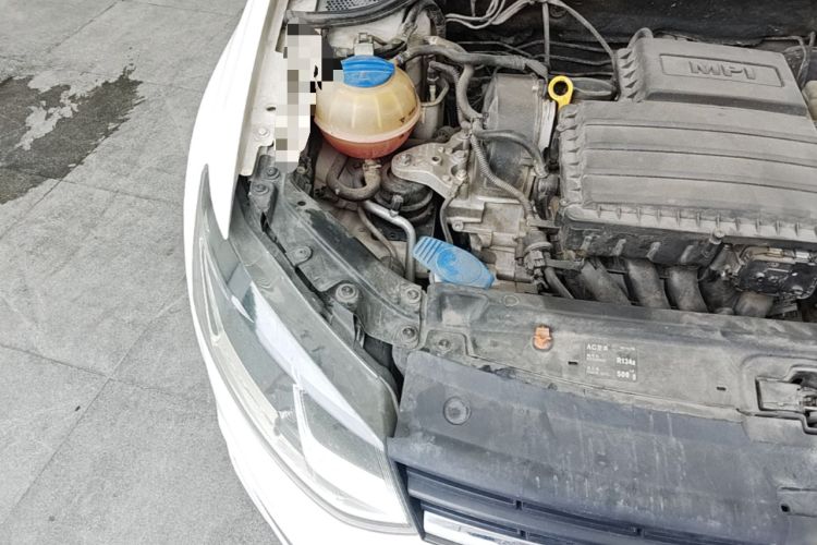 Used Volkswagen Polo 2014 1.4L Automatic Comfort Edition Engine Bay Right