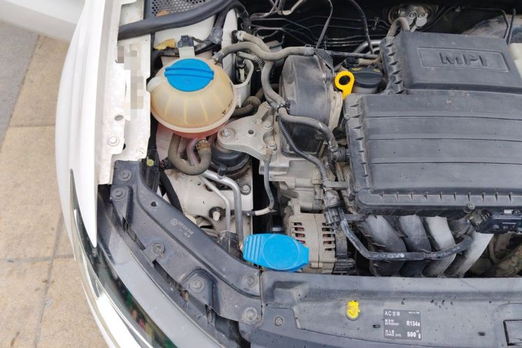 Used Volkswagen Polo 2014 1.4L Automatic Comfort Edition Engine Bay Right