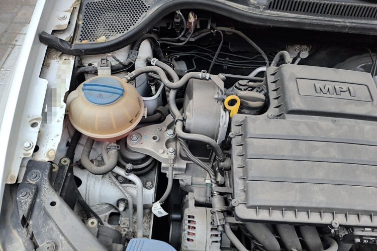 Used Volkswagen Polo 2014 1.4L Manual Fashion Edition Engine Bay Right