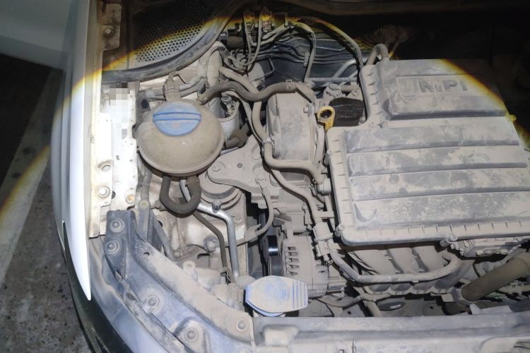 Used Volkswagen Polo 2014 1.4L Manual Fashion Edition Engine Bay Right