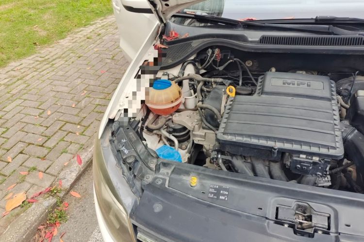 Used Volkswagen Polo 2014 1.4L Manual Fashion Edition Engine Bay Right