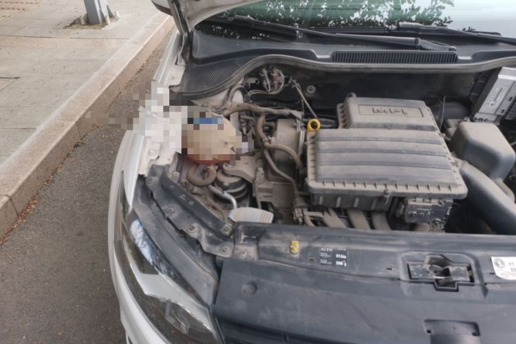 Used Volkswagen Polo 2014 1.4L Manual Fashion Edition Engine Bay Right