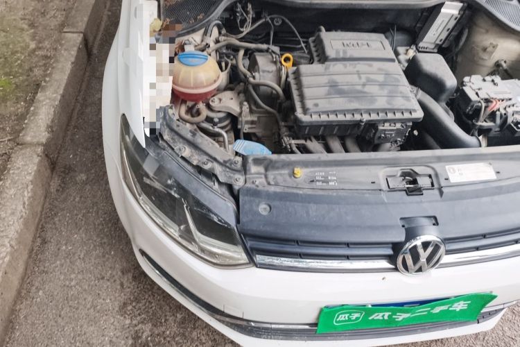 Used Volkswagen Polo 2014 1.4L Manual Fashion Edition Engine Bay Right