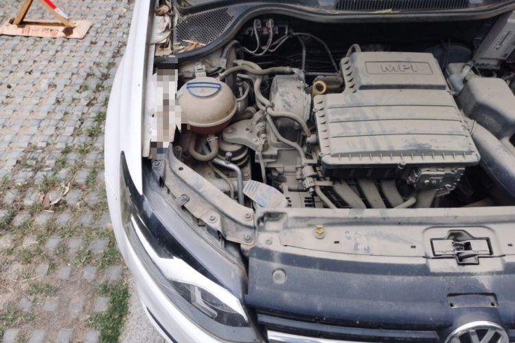 Used Volkswagen Polo 2014 1.4L Manual Fashion Edition Engine Bay Right