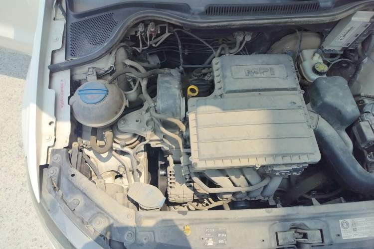 Used Volkswagen Polo 2014 1.4L Manual Fashion Edition Engine Bay Right