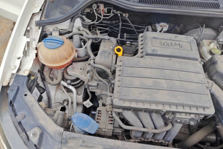 Used Volkswagen Polo 2014 1.4L Automatic Comfort Edition Engine Bay Right