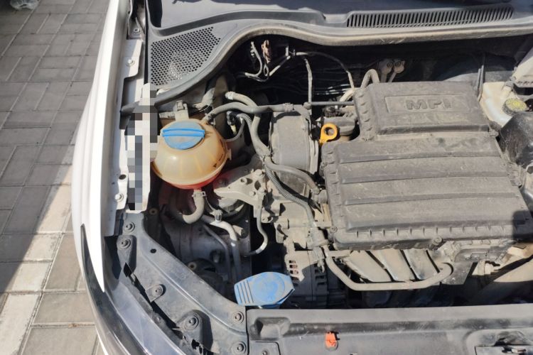 Used Volkswagen Polo 2014 1.4L Manual Fashion Edition Engine Bay Right