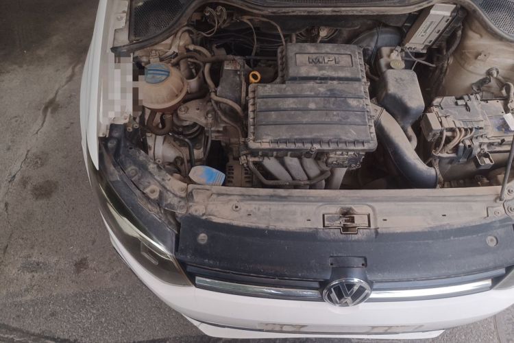 Used Volkswagen Polo 2014 1.4L Manual Fashion Edition Engine Bay Right