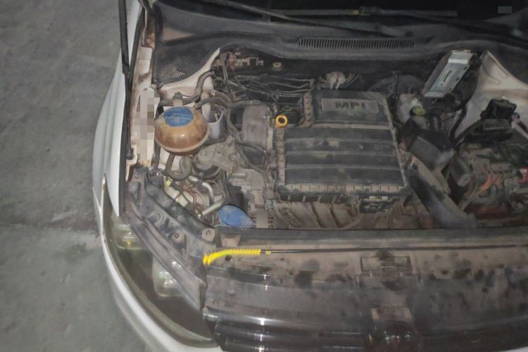 Used Volkswagen Polo 2014 1.6L Automatic Luxury Edition Engine Bay Right