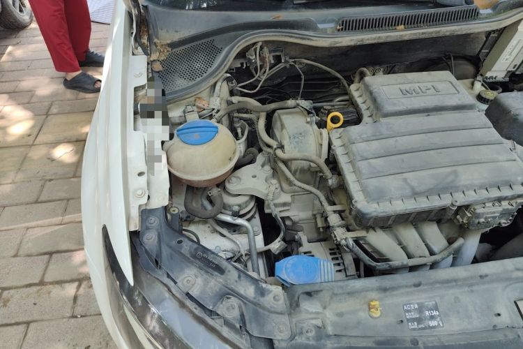 Used Volkswagen Polo 2014 1.4L Manual Fashion Edition Engine Bay Right