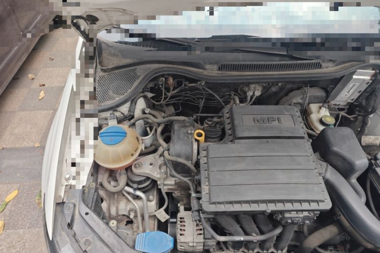 Used Volkswagen Polo 2014 1.4L Manual Fashion Edition Engine Bay Right