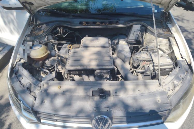 Used Volkswagen Polo 2014 1.4L Automatic Comfort Edition Engine Bay
