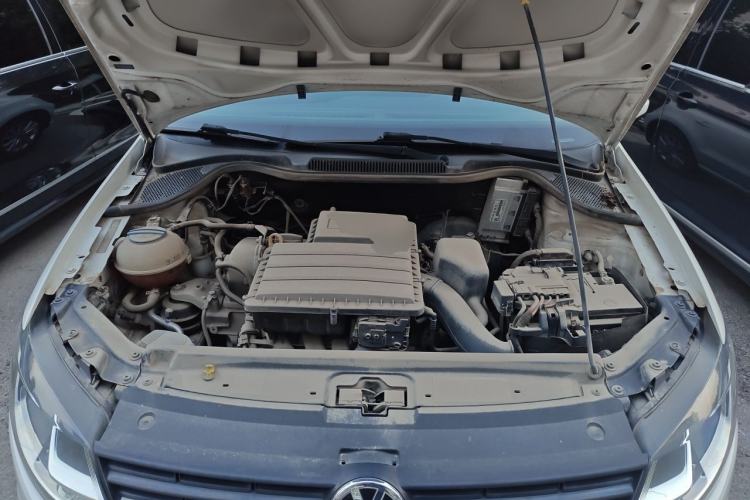 Used Volkswagen Polo 2014 1.4L Automatic Comfort Edition Engine Bay