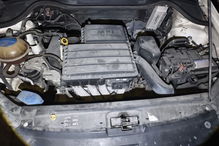 Used Volkswagen Polo 2014 1.6L Automatic Comfort Edition Engine Bay