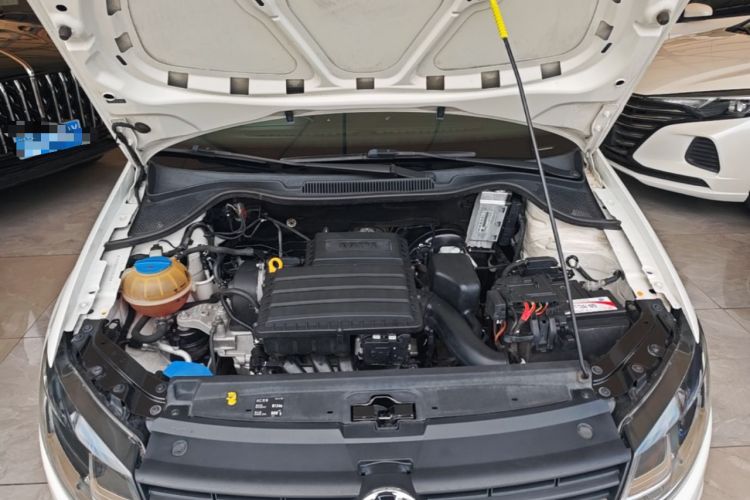 Used Volkswagen Polo 2014 1.4L Automatic Comfort Edition Engine Bay