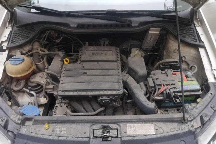 Used Volkswagen Polo 2014 1.4L Automatic Comfort Edition Engine Bay