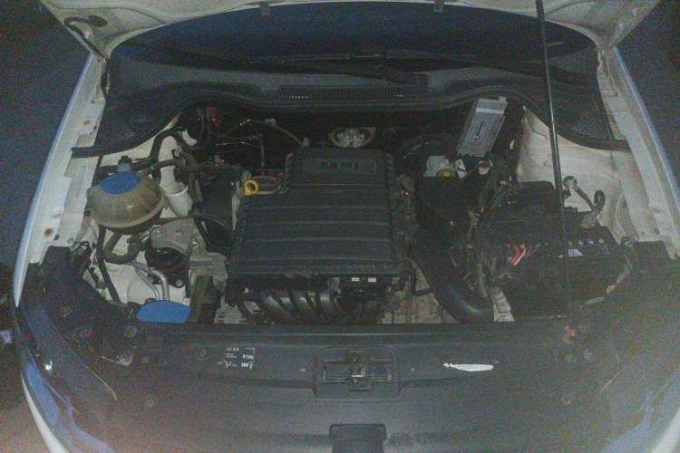 Used Volkswagen Polo 2014 1.4L Automatic Comfort Edition Engine Bay