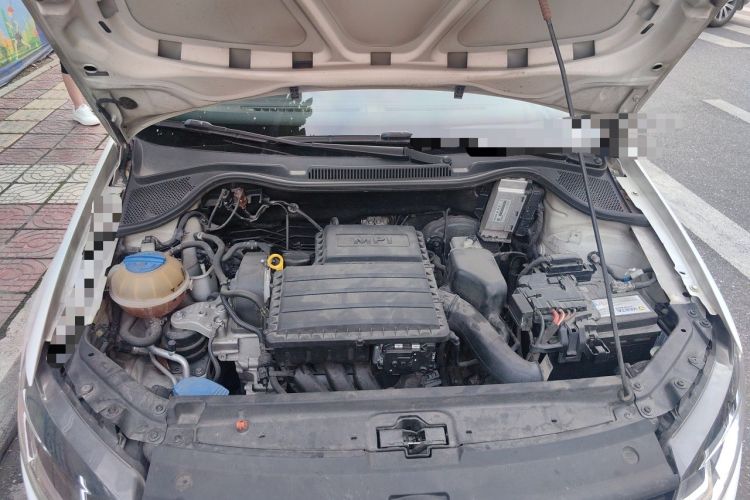 Used Volkswagen Polo 2014 1.4L Automatic Luxury Edition Engine Bay