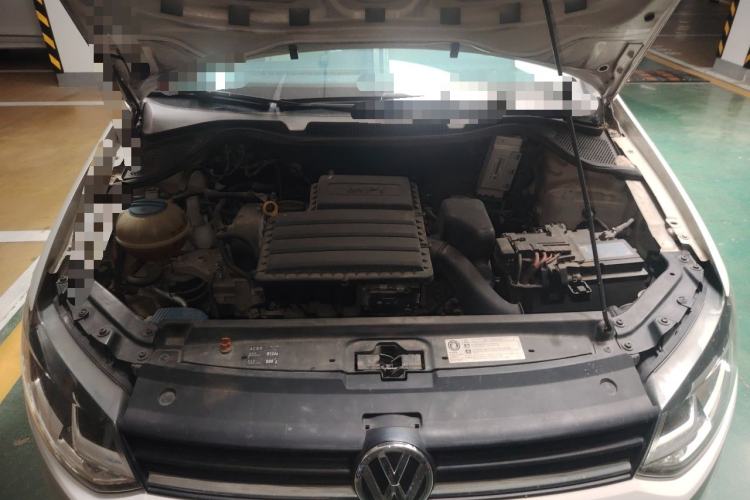 Used Volkswagen Polo 2014 1.6L Manual Comfort Edition Engine Bay