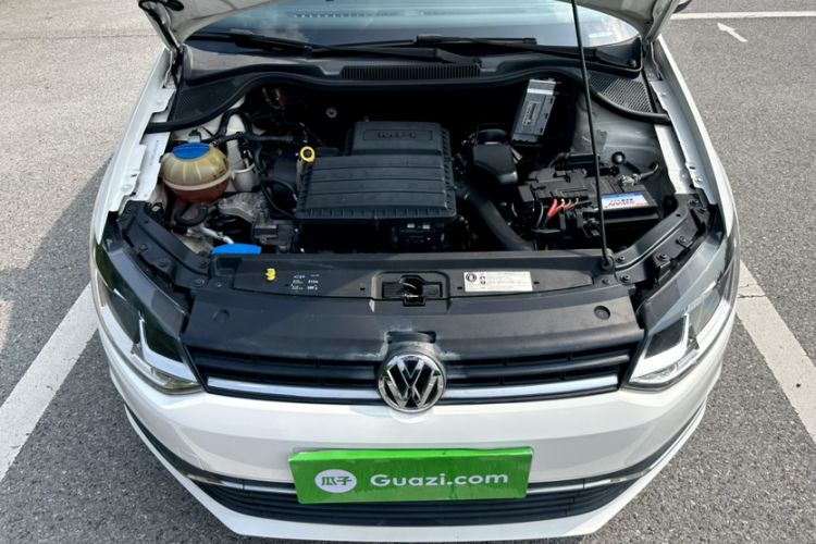 Used Volkswagen Polo 2014 1.4L Automatic Comfort Edition Engine Bay
