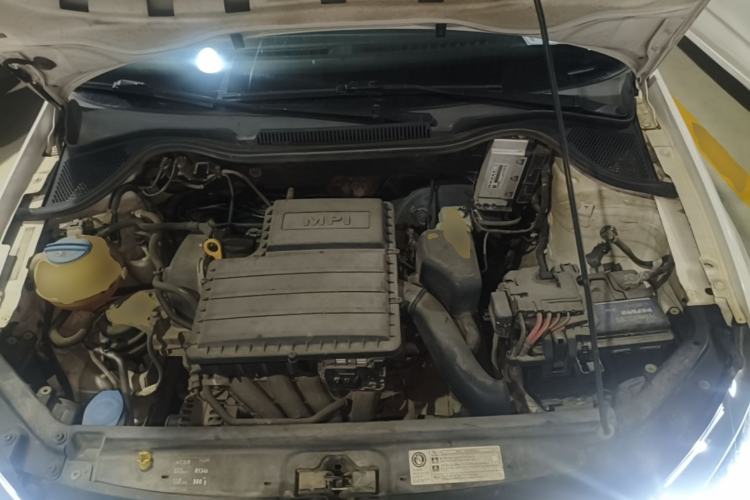 Used Volkswagen Polo 2014 1.4L Manual Fashion Edition Engine Bay