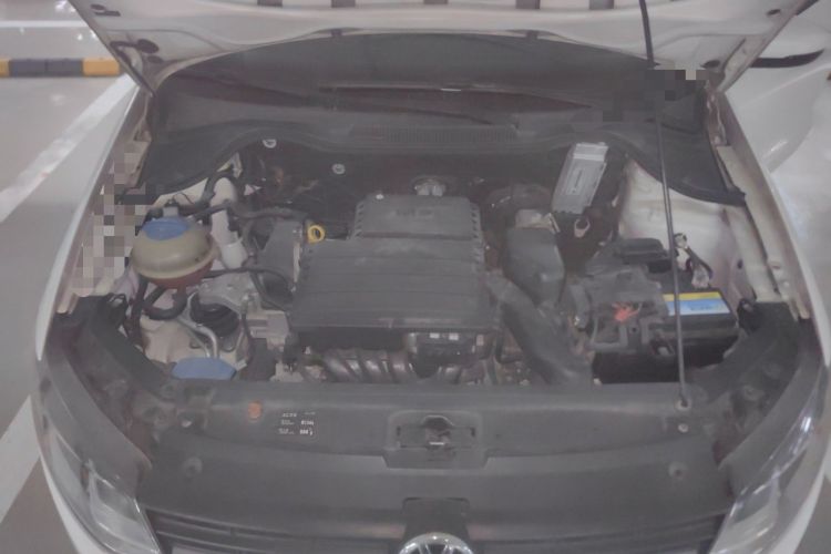 Used Volkswagen Polo 2014 1.4L Automatic Comfort Edition Engine Bay