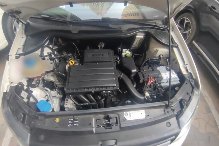 Used Volkswagen Polo 2014 1.6L Automatic Comfort Edition Engine Bay