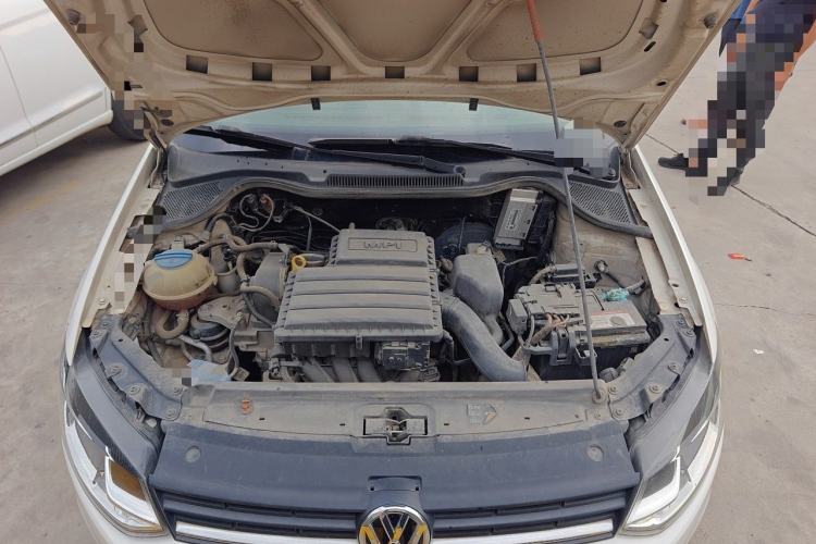 Used Volkswagen Polo 2014 1.4L Automatic Comfort Edition Engine Bay