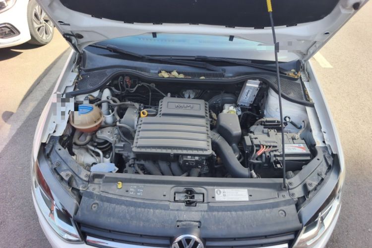 Used Volkswagen Polo 2014 1.6L Automatic Comfort Edition Engine Bay