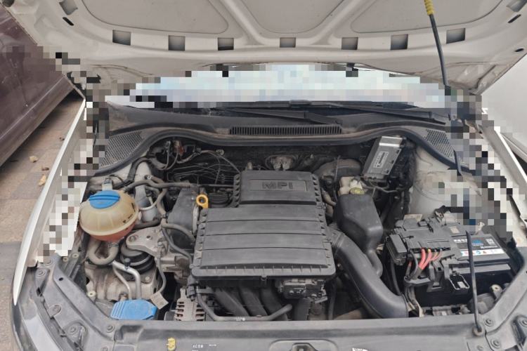 Used Volkswagen Polo 2014 1.4L Manual Fashion Edition Engine Bay