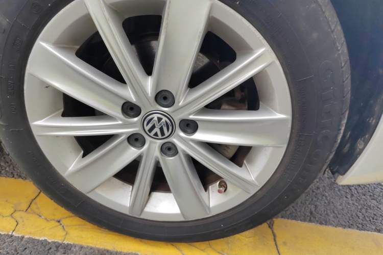 Used Volkswagen Polo 2014 1.4L Automatic Comfort Edition Exterior 1