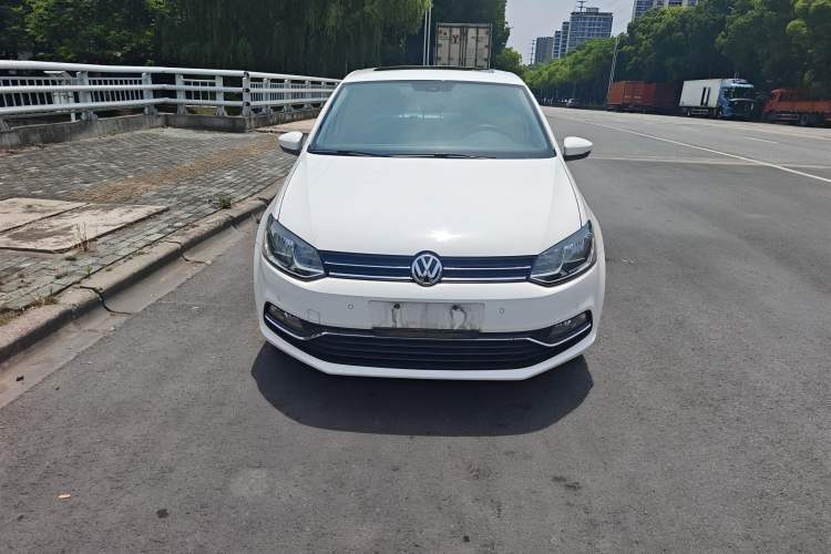 Used Volkswagen Polo 2014 1.6L Automatic Luxury Edition Exterior 1
