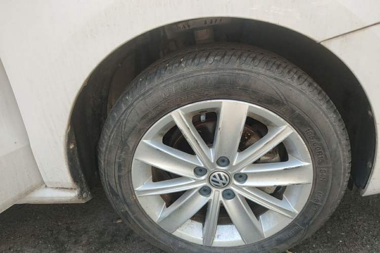 Used Volkswagen Polo 2014 1.6L Manual Comfort Edition Exterior 1