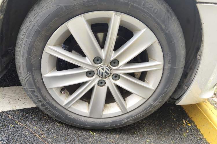 Used Volkswagen Polo 2014 1.4L Automatic Comfort Edition Exterior 1