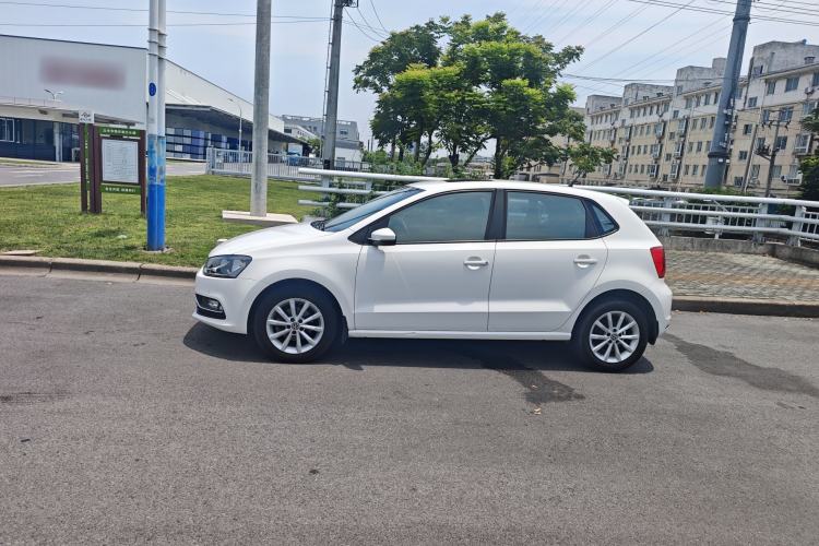 Used Volkswagen Polo 2014 1.6L Automatic Luxury Edition Exterior 3
