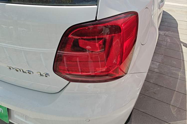 Used Volkswagen Polo 2014 1.6L Automatic Comfort Edition Exterior 3
