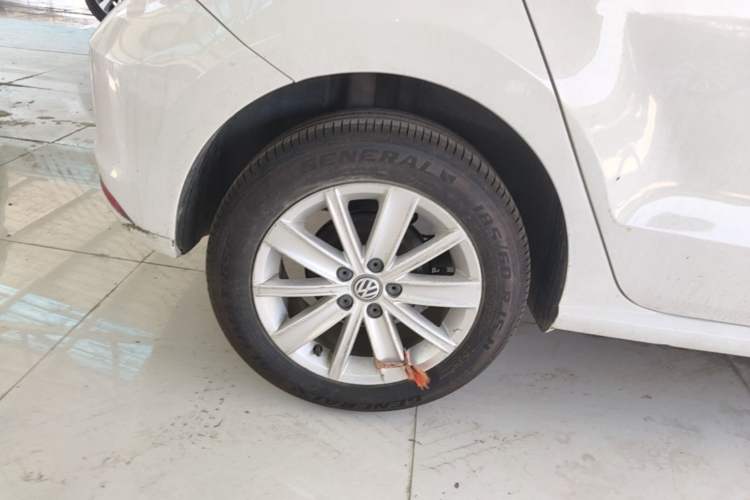 Used Volkswagen Polo 2014 1.6L Automatic Comfort Edition Exterior 3