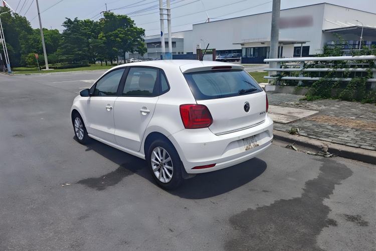 Used Volkswagen Polo 2014 1.6L Automatic Luxury Edition Exterior 4