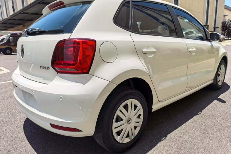Used Volkswagen Polo 2014 1.4L Manual Fashion Edition Exterior 4